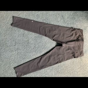 Lulu lemon grey cropped leggings